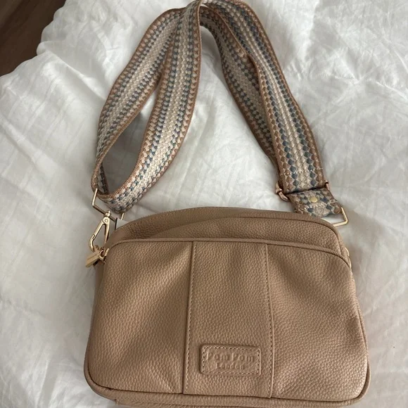 Pom Pom London Original Crossbody Bag Purse Stone Beige NEW - Picture 2 of 16